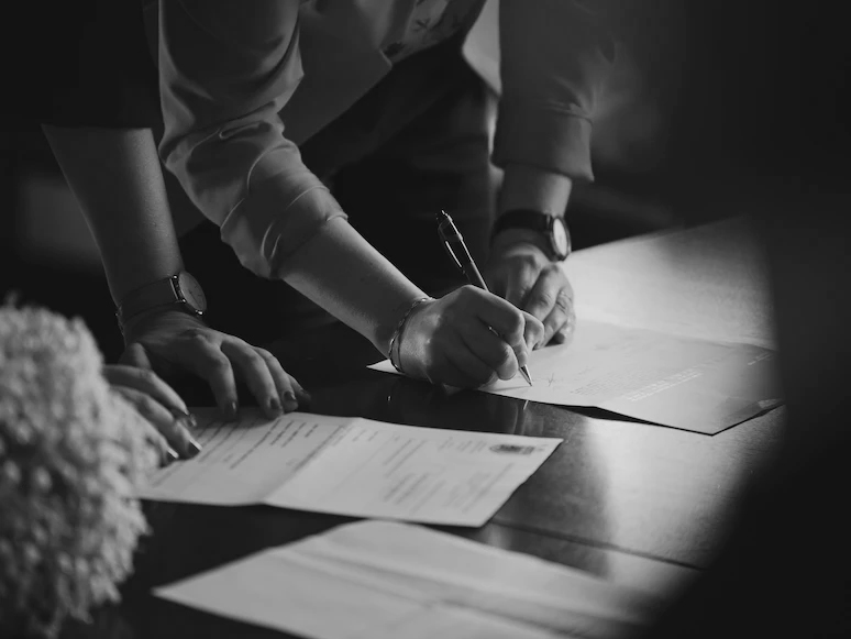 Contract aanzeggen moet schriftelijk